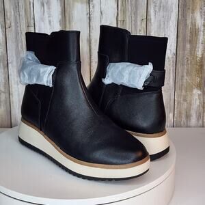 Clarks Women’s Zylah Rose Ankle Boots – Comfort Flatform Leather - Size 7